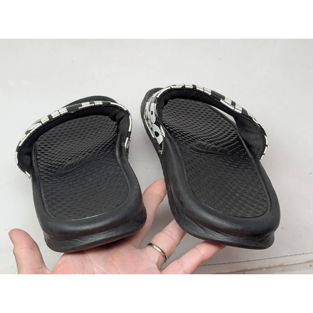 Nike Benassi‎ JDI Logo Sandals Men's Size 8 Slides 631261-024 Just Do It Print
